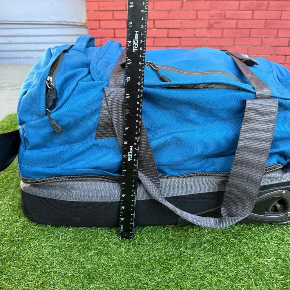 Vintage Patagonia Freightliner Rolling Duffel Carry On Luggage Blue‎ Travel Bag